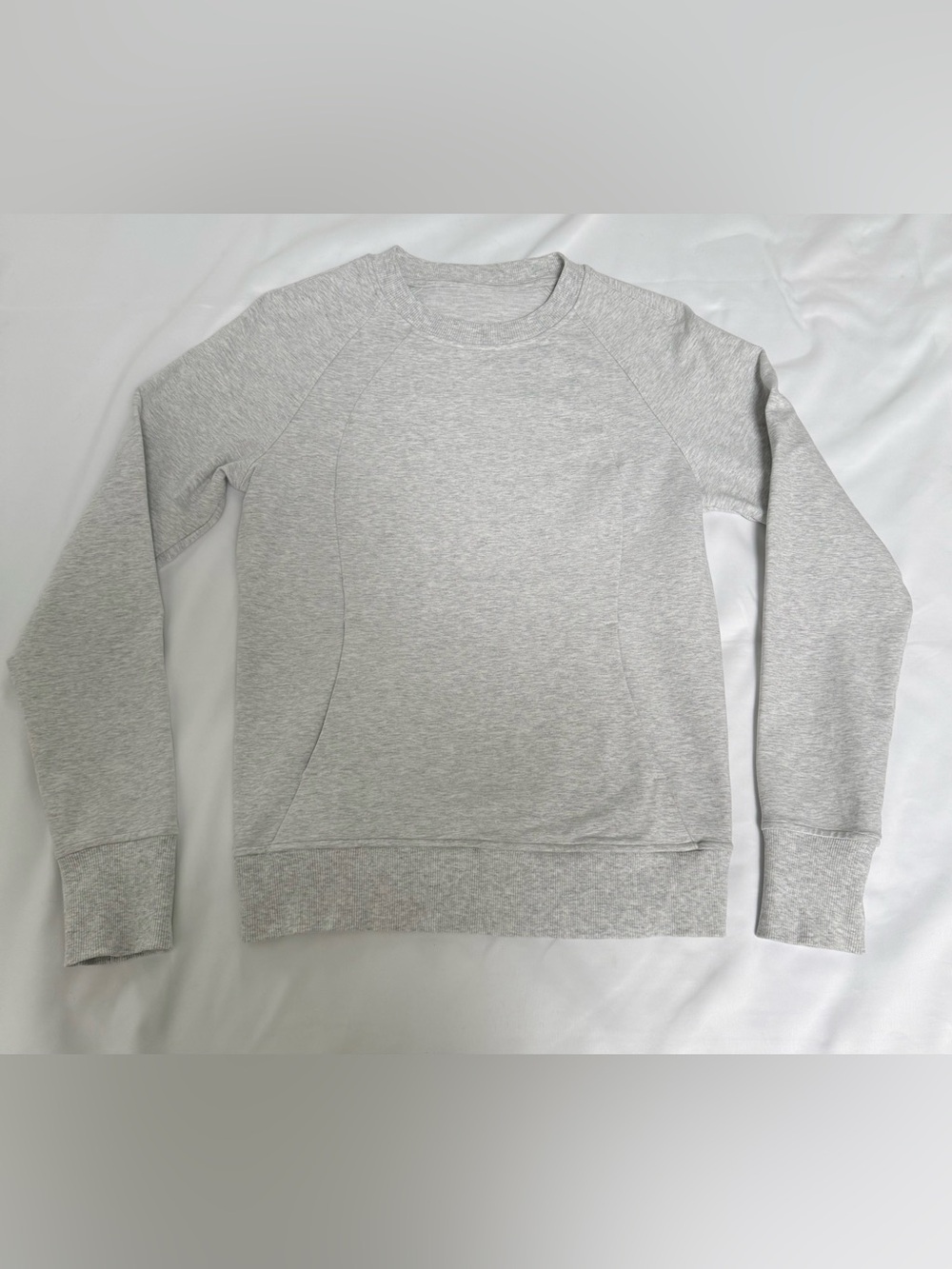 Lululemon Scuba Crew
Heathered Core Ultra Light Grey 4 - Picture 6 of 12